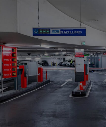 Photo parking à Salon de Provence